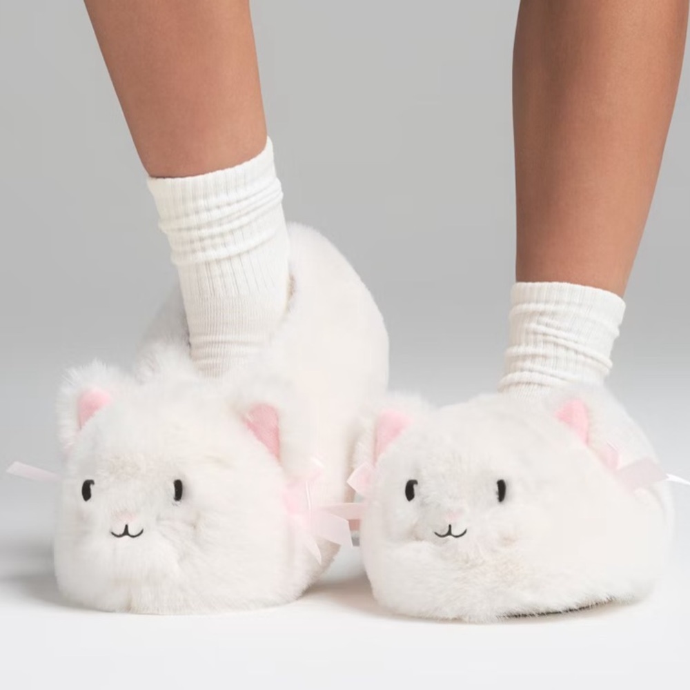 skims - kitten v day slippers
